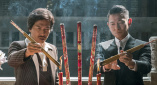 浴室里强摁做开腿呻吟的动漫