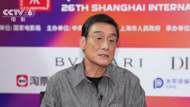 她呻吟的声音